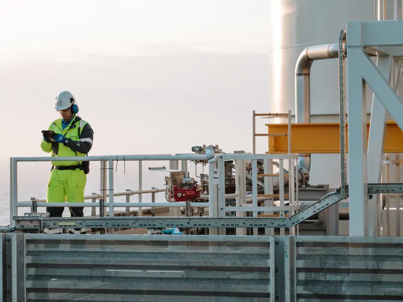 Equinor employee working on an industrial platform